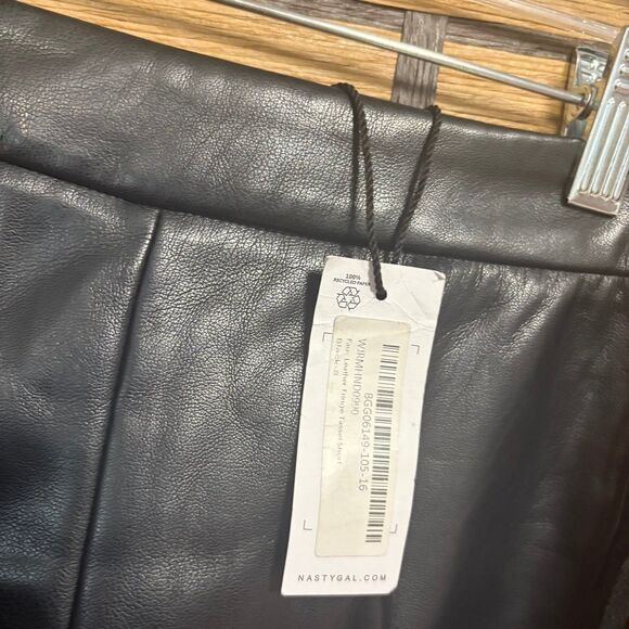 Nasty Gal Black Fringe Faux Leather Shorts Size 4 - Picture 5 of 8